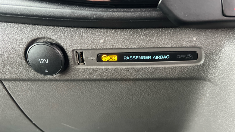 Ford Transit Custom 300 L1 Diesel Fwd 2.0 EcoBlue 130ps Low Roof Limited Van